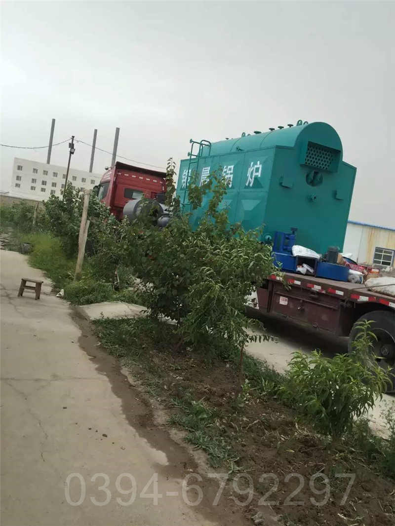 海南CWNS5.6-85/60-QY燃气热水锅炉(图1)